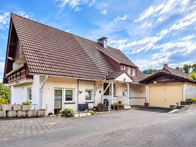 Einfamilienhaus zum Kauf 149.500 € 7 Zimmer 163,2 m² 594 m² Grundstück Lichtringhausen Attendorn 57439