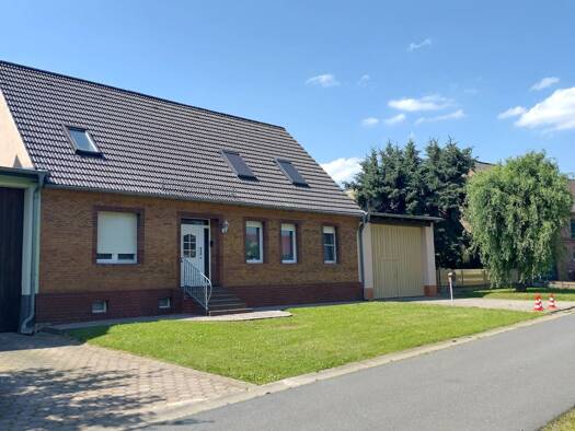 Bauernhaus zum Kauf 225.000 € 5 Zimmer 121 m² 2.924 m² Grundstück Schmögelsdorfer Ringstraße 14 Schmögelsdorf Treuenbrietzen 14929