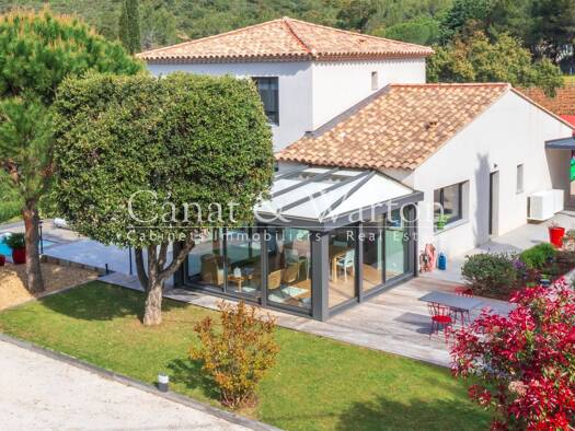 Haus zum Kauf 1.150.000 € 170 m² 1.580 m² Grundstück Les Borrels-La Sauvebonne Hyères 83400