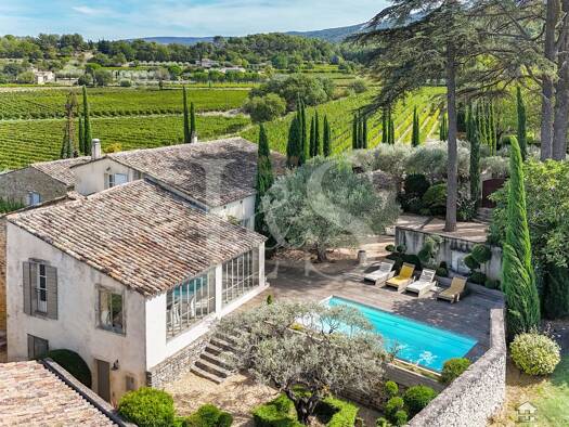 Schloss zum Kauf 1.170.000 € 174 m² 9.064 m² Grundstück Oppède 84580