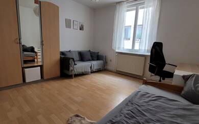 WG-Zimmer zur Miete Wohnen auf Zeit 660 € 15 m² frei ab 08.10.2025 Forststr. 0 Vogelsang Stuttgart West 70193