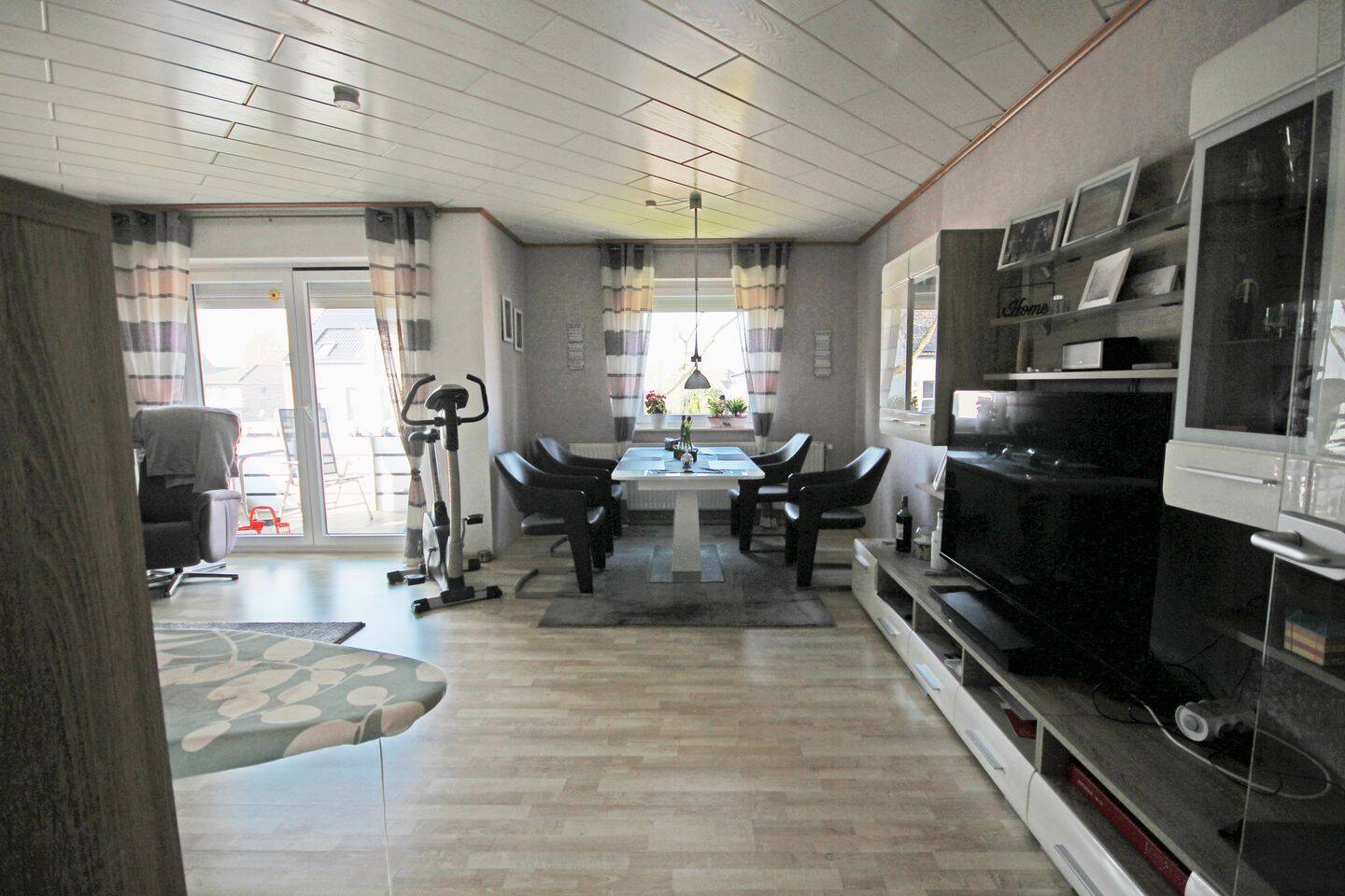 Immobilie in Weyhe - Attraktive, zentrumsnahe Eigentumswohnung mit Garage - Bild 3