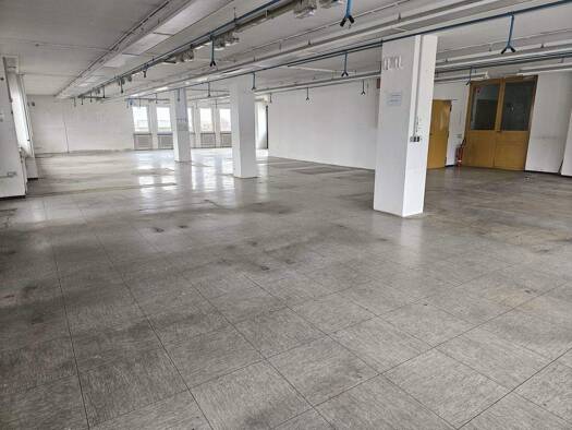 Praxisfläche zur Miete provisionsfrei 4.750 € 500 m² Bürofläche Gerlingen 70839