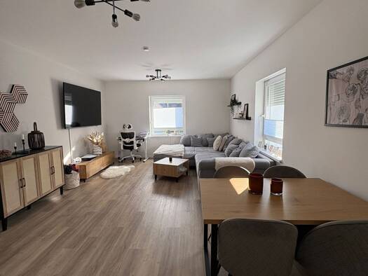Wohnung zur Miete 800 € 2 Zimmer 83 m² Geschoss 1/3 frei ab 01.06.2026 Grünberg 35305