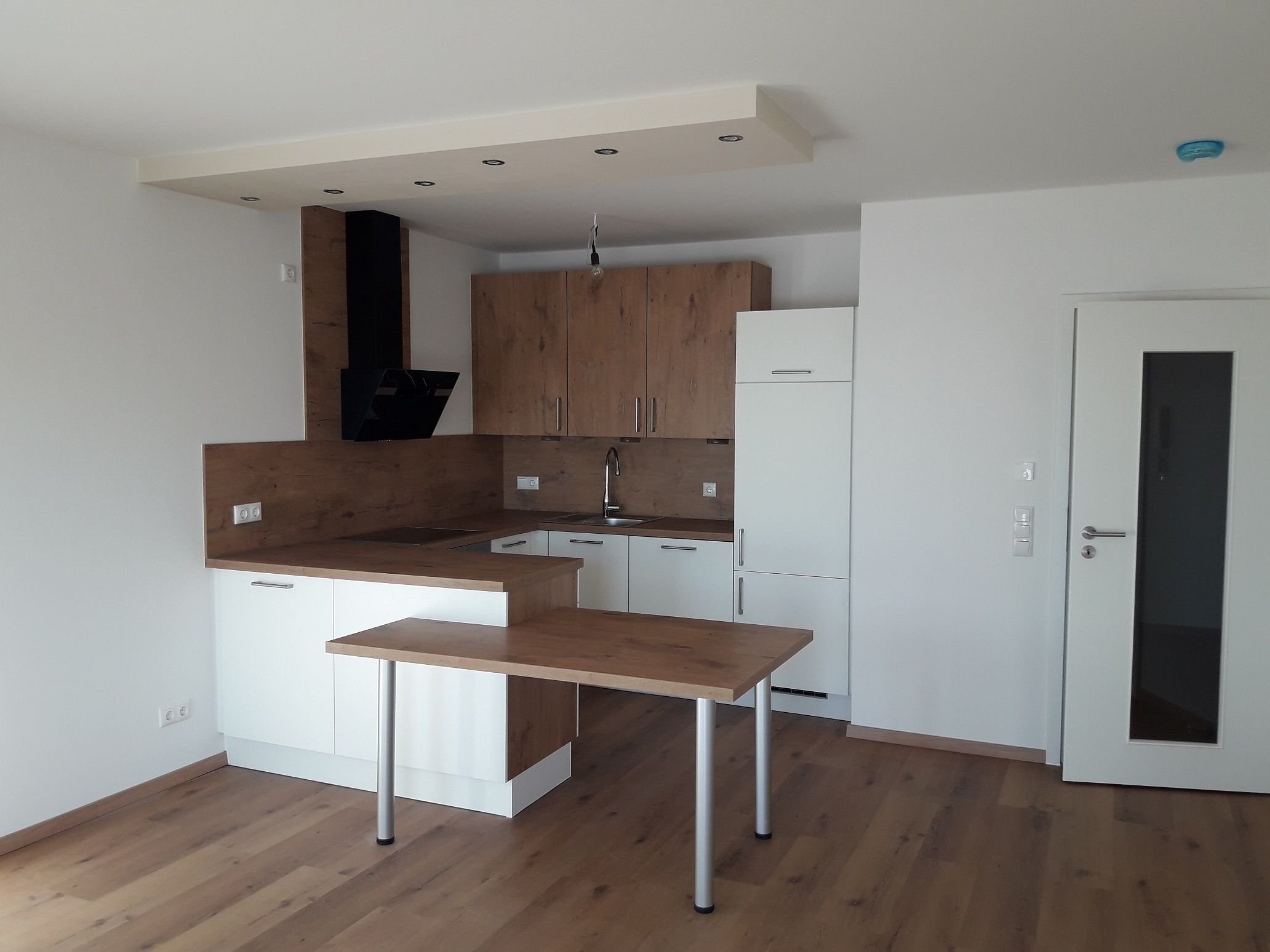 Wohnung zur Miete 640 € 2 Zimmer 63,7 m²<br/>Wohnfläche EG<br/>Geschoss 01.01.2025<br/>Verfügbarkeit Wiesenweg 5 Hengersberg Hengersberg 94491