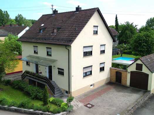 Mehrfamilienhaus zum Kauf 8 Zimmer 300 m² 1.100 m² Grundstück Alte Unlinger Straße 34 Riedlingen Riedlingen 88499