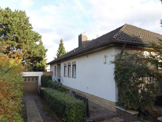 Einfamilienhaus zum Kauf 450.000 € 7 Zimmer 185 m² 550 m² Grundstück Butzbach 35510