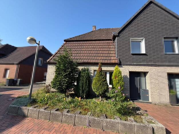 Einfamilienhaus zum Kauf 389.000 € 8 Zimmer 152,9 m² 454 m² Grundstück Holsterhausen Dorsten 46284