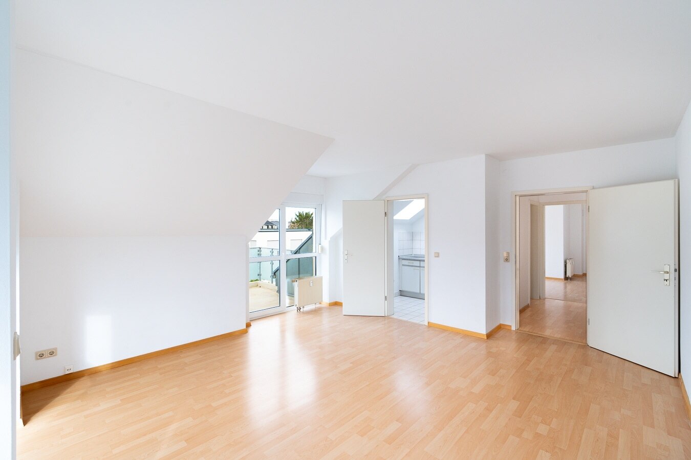 Wohnung zum Kauf 161.000 € 2 Zimmer 60,2 m²<br/>Wohnfläche Übigau Dresden 01139