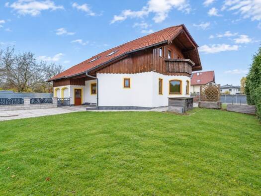 Einfamilienhaus zum Kauf 350.000 € 7 Zimmer 149 m² 1.055 m² Grundstück Mining 4962