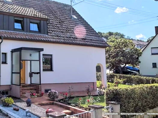 Doppelhaushälfte zum Kauf 299.000 € 5,5 Zimmer 138 m² 640 m² Grundstück frei ab sofort Schulwiesenstrasse 2 Sternenfels 75447