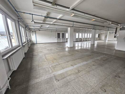 Lagerhalle zur Miete provisionsfrei 3.750 € 480 m² Lagerfläche Gerlingen 70839