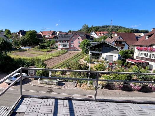 Wohnung zur Miete 1.150 € 3,5 Zimmer 87 m² Geschoss 2/3 frei ab 01.09.2026 Nebenauer Straße 26 Wollbach Kandern 79400