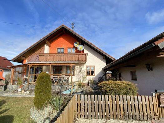 Mehrfamilienhaus zum Kauf 529.000 € 11 Zimmer 290 m² 700 m² Grundstück Aletshausen 86480