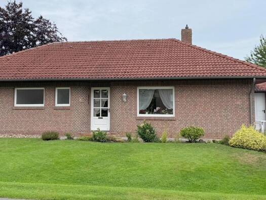 Bungalow zur Miete 900 € 4 Zimmer 106 m² 970 m² Grundstück frei ab 01.10.2025 Holte Rhauderfehn 26817