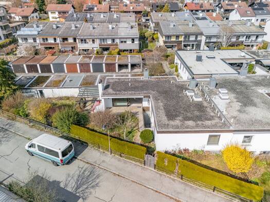 Bungalow zum Kauf 595.000 € 4 Zimmer 130,8 m² 438 m² Grundstück frei ab sofort Schloßberg Stephanskirchen 83071