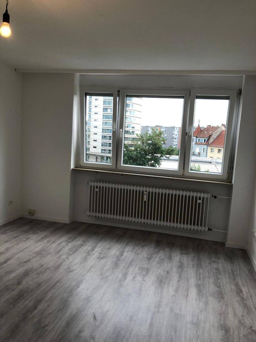 Großzügige, sonnige 2-Zimmer Wohnung in Nürnberg Nord – Nürnberg – Vorschaubild 3