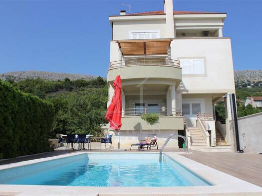 Mehrfamilienhaus zum Kauf 1.650.000 € 13 Zimmer 500 m² 1.460 m² Grundstück Split 21000