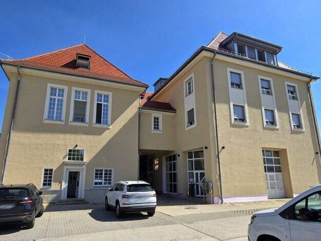 Bürofläche zur Miete provisionsfrei 10 € 422 m² Bürofläche teilbar ab 191 m² Radebeul 01445