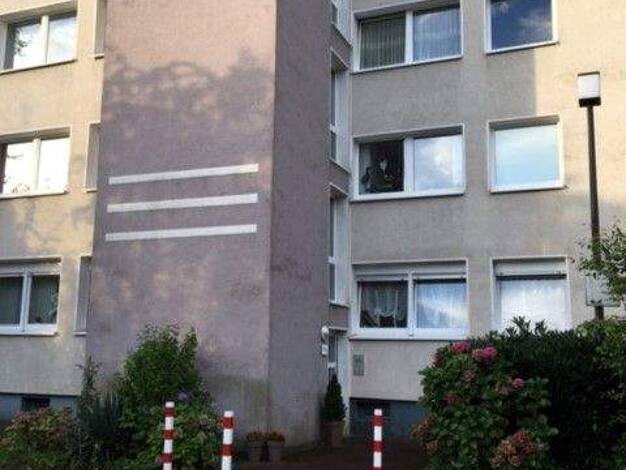 Wohnung zur Miete nur mit Wohnberechtigungsschein 412 € 2,5 Zimmer 64,8 m² 3. Geschoss Dorstener Straße 196A Holsterhausen Herne 44625