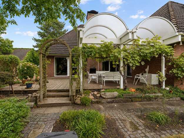Einfamilienhaus zum Kauf 780.000 € 5,5 Zimmer 250 m² 848 m² Grundstück Großburgwedel Burgwedel 30938