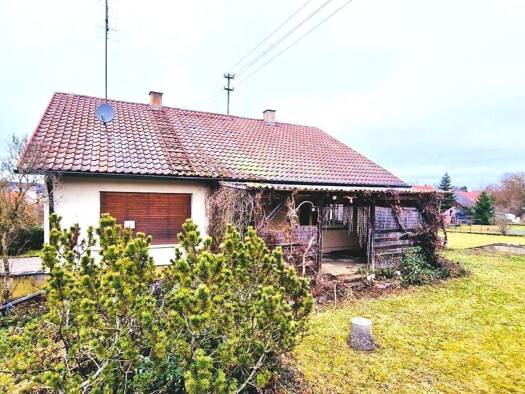 Einfamilienhaus zum Kauf 249.000 € 5 Zimmer 110 m² 829 m² Grundstück frei ab sofort Winterlingen 72474