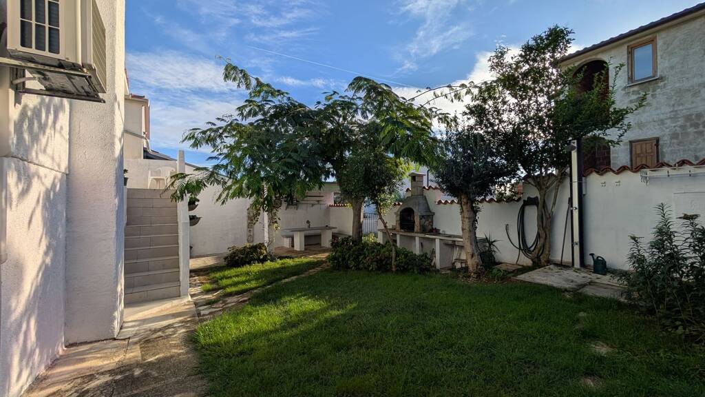 Doppelhaushälfte zum Kauf 285.000 € 5 Zimmer 80 m² 200 m² Grundstück Liznjan 52203