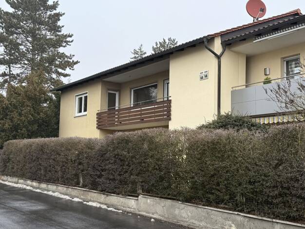 Wohnung zum Kauf 299.000 € 4 Zimmer 95 m² frei ab sofort Höchberg 97204