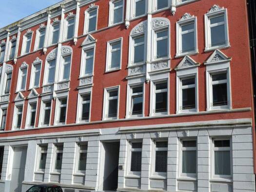 Wohnung zur Miete 630 € 5 Zimmer 105 m² 3. Geschoss frei ab sofort Goethestraße 3 Bant Wilhelmshaven 26382