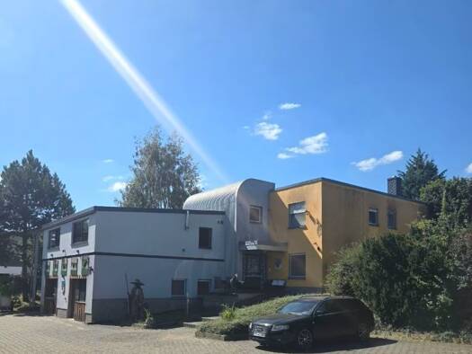 Mehrfamilienhaus zum Kauf provisionsfrei 440.000 € 16 Zimmer 430 m² 2.830 m² Grundstück Bonnroder Weg 1 Berka Sondershausen 99706