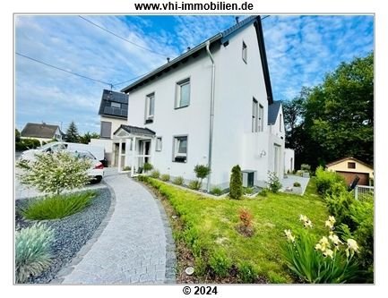 Einfamilienhaus zum Kauf 858.800 € 5 Zimmer 140 m²<br/>Wohnfläche 320 m²<br/>Grundstück Märchenland Wiesbaden 65199