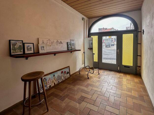 Haus zum Kauf 245.000 € 7 Zimmer 200,3 m² 334,3 m² Grundstück Hollfeld Hollfeld 96142