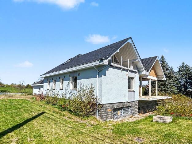 Einfamilienhaus zum Kauf 249.999 € 7 Zimmer 220 m² 1.363 m² Grundstück Werdau Werdau 08412