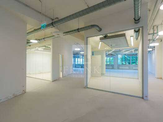 Bürofläche zur Miete 18 € 880 m² Bürofläche München 81369