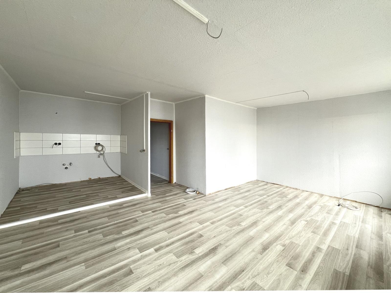 Wohnung zur Miete 359 € 2 Zimmer 52,7 m²<br/>Wohnfläche 7.<br/>Geschoss Juri-Gagarin-Ring 128 Altstadt Erfurt 99084