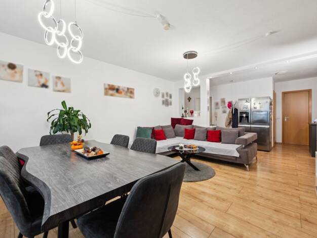 Wohnung zum Kauf 349.000 € 3,5 Zimmer 77,1 m² EG Plochingen 73207