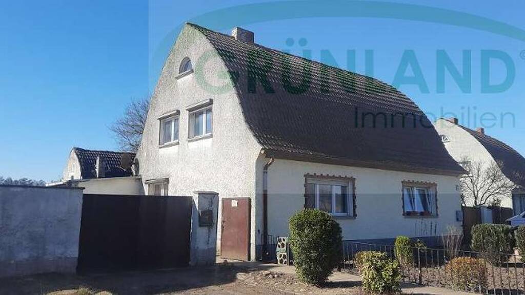 Doppelhaushälfte zum Kauf 48.000 € 4 Zimmer 100 m² 1.426 m² Grundstück Meyenburg 16945