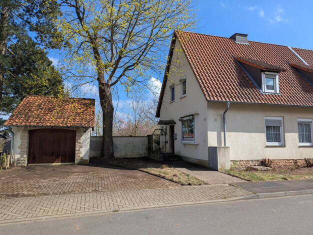 Doppelhaushälfte zum Kauf provisionsfrei 199.000 € 6 Zimmer 123 m² 1.041 m² Grundstück Herrmann-Löns-Weg 37 Bad Salzgitter 38259