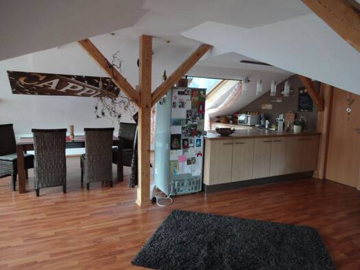 Wohnung zur Miete 890 € 2 Zimmer 85 m² Geschoss 1/2 frei ab sofort Kleinseebach Möhrendorf 91096