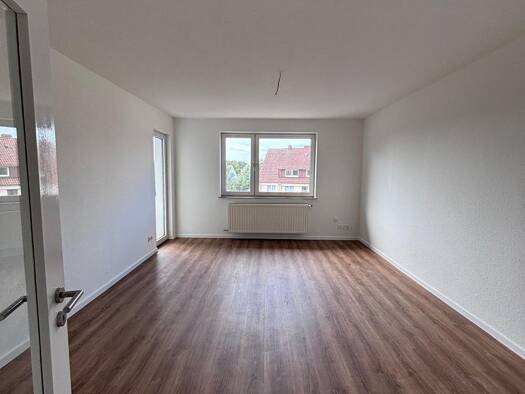 Wohnung zur Miete 600 € 3 Zimmer 68,9 m² Geschoss 2/3 frei ab 15.09.2026 Körnerstraße 2 A Nordenham Nordenham 26954