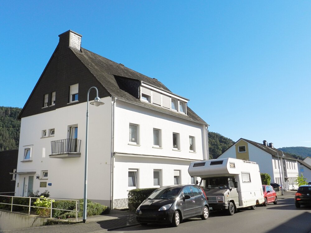 Mehrfamilienhaus zum Kauf 490.000 € 14 Zimmer 340 m²<br/>Wohnfläche 996 m²<br/>Grundstück Traben Traben-Trarbach / Traben 56841