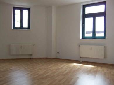 Wohnung zur Miete 380 € 2 Zimmer 63,6 m² Dachgeschoss, 4. Geschoss frei ab sofort Ebendorfer Straße , Stadtfeld Ost Magdeburg 39108