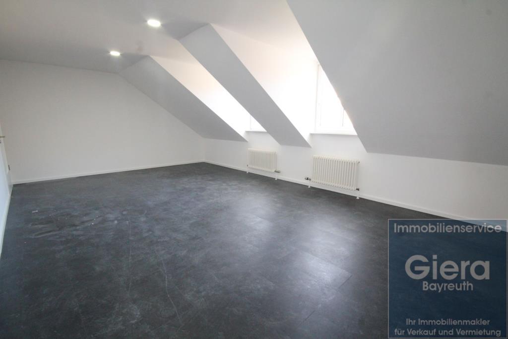 Studio zur Miete 400 € 1 Zimmer 33,7 m²<br/>Wohnfläche 2.<br/>Geschoss 01.02.2025<br/>Verfügbarkeit City Bayreuth 95444