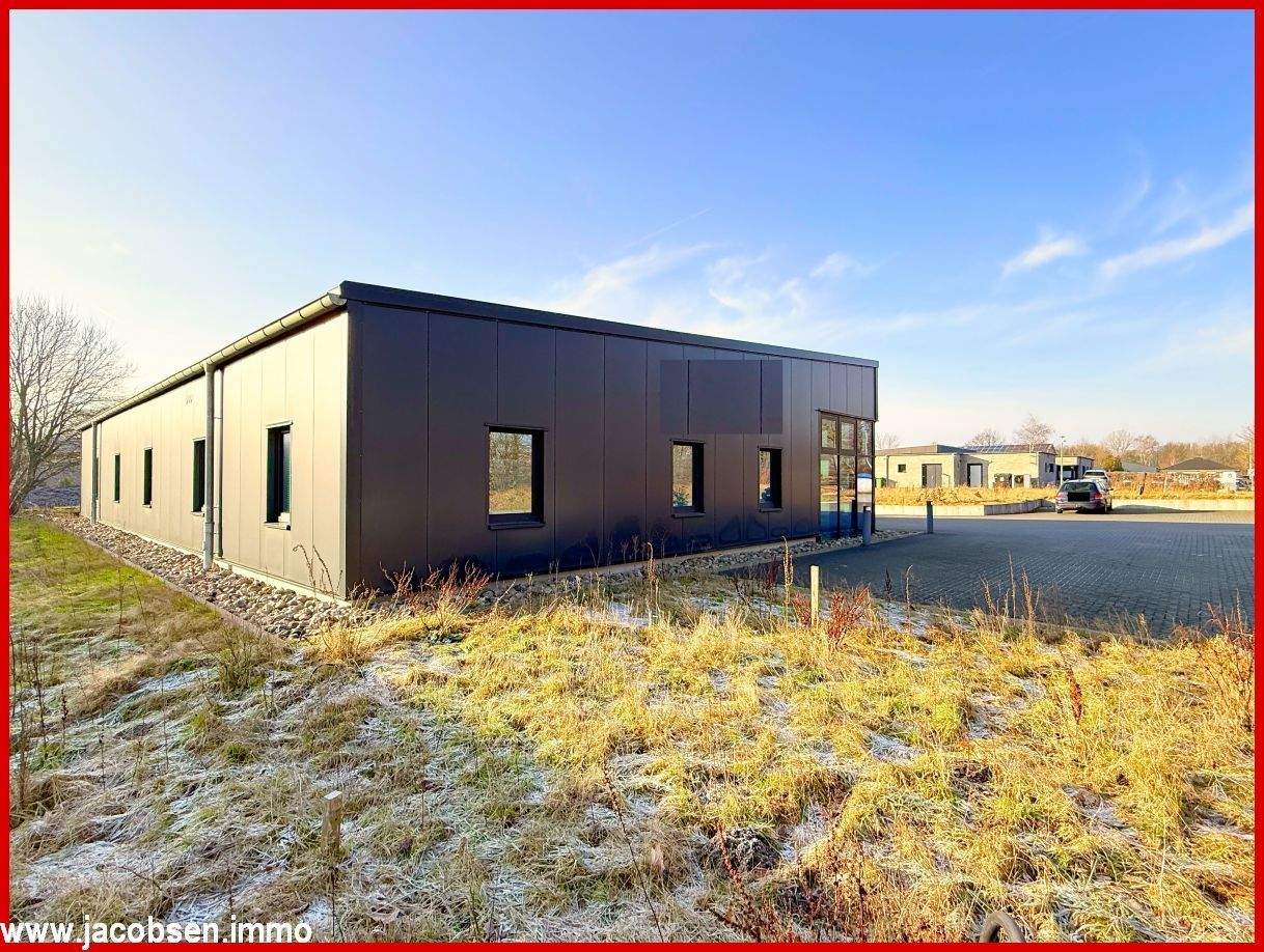 Immobilie in Busdorf - Neuwertiges Wohnhaus mit Halle und Büroteil Arbeiten & Wohnen im modernen Stil - Bild 1