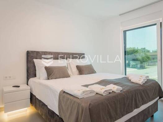 Wohnung zur Miete 1.500 € 3 Zimmer 110 m² 2. Geschoss Stinjan Stinjan