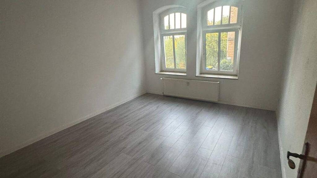 Wohnung zur Miete 300 € 2 Zimmer 50 m² Klosterstraße 15 Zeitz 06711