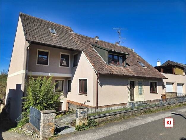 Mehrfamilienhaus zum Kauf 245.000 € 8 Zimmer 220 m² 501 m² Grundstück frei ab sofort Wülflingen Haßfurt 97437