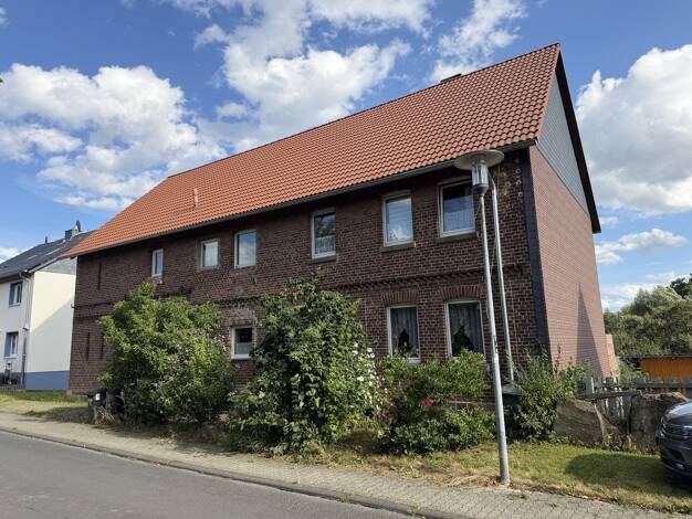 Bauernhaus zum Kauf 129.000 € 7 Zimmer 139,4 m² 1.114 m² Grundstück Hombressen Hofgeismar 34369