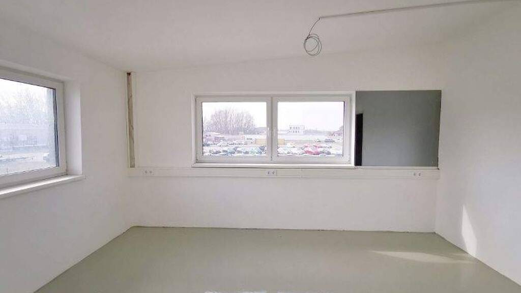 Büro zur Miete - Erstbezug 16,50 € 20 m² Bürofläche Ebreichsdorf 2442