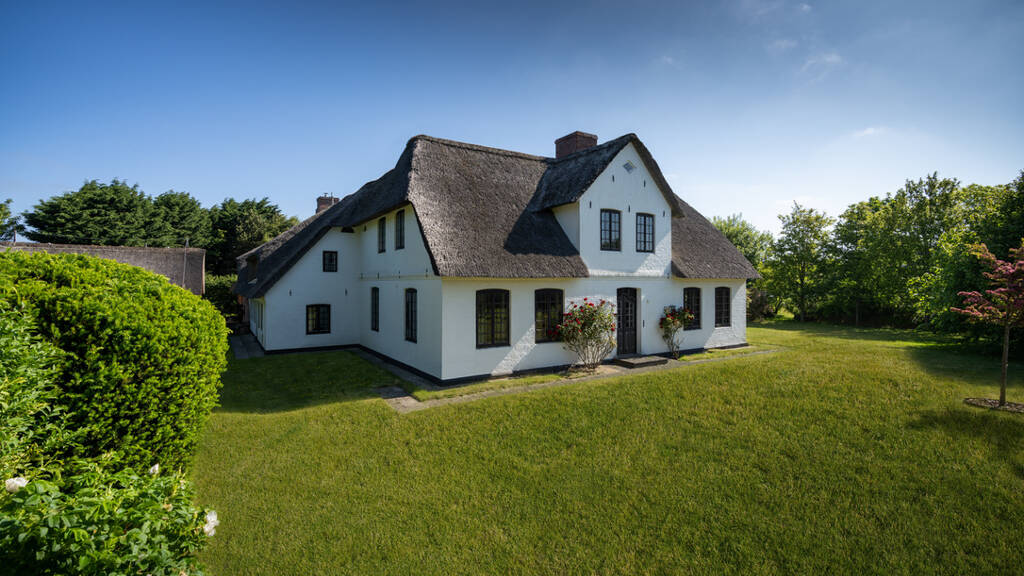 Doppelhaushälfte zum Kauf 8 Zimmer 350 m² 3.500 m² Grundstück Kampen 25999